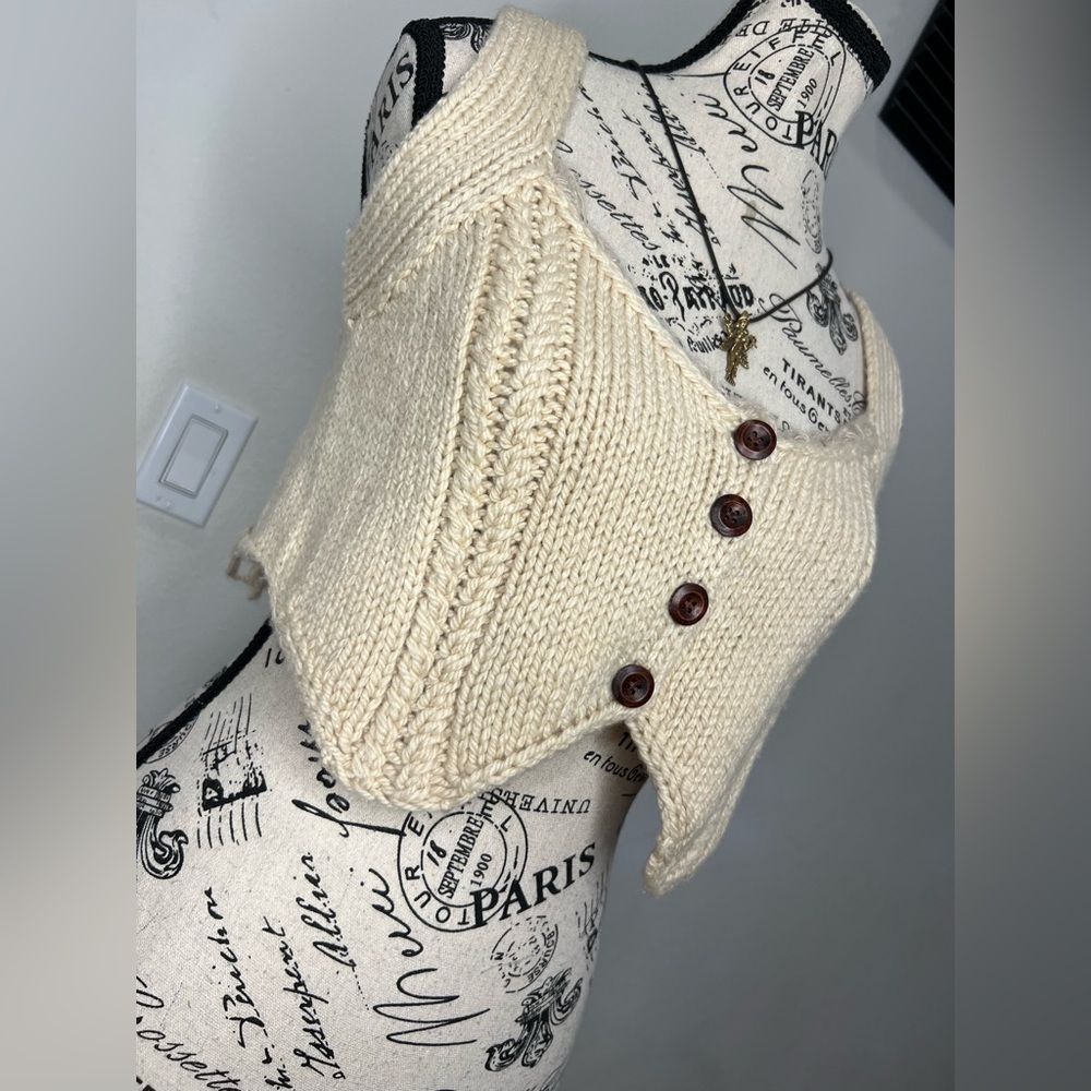 Crochet/knit top - Picture 1 of 10